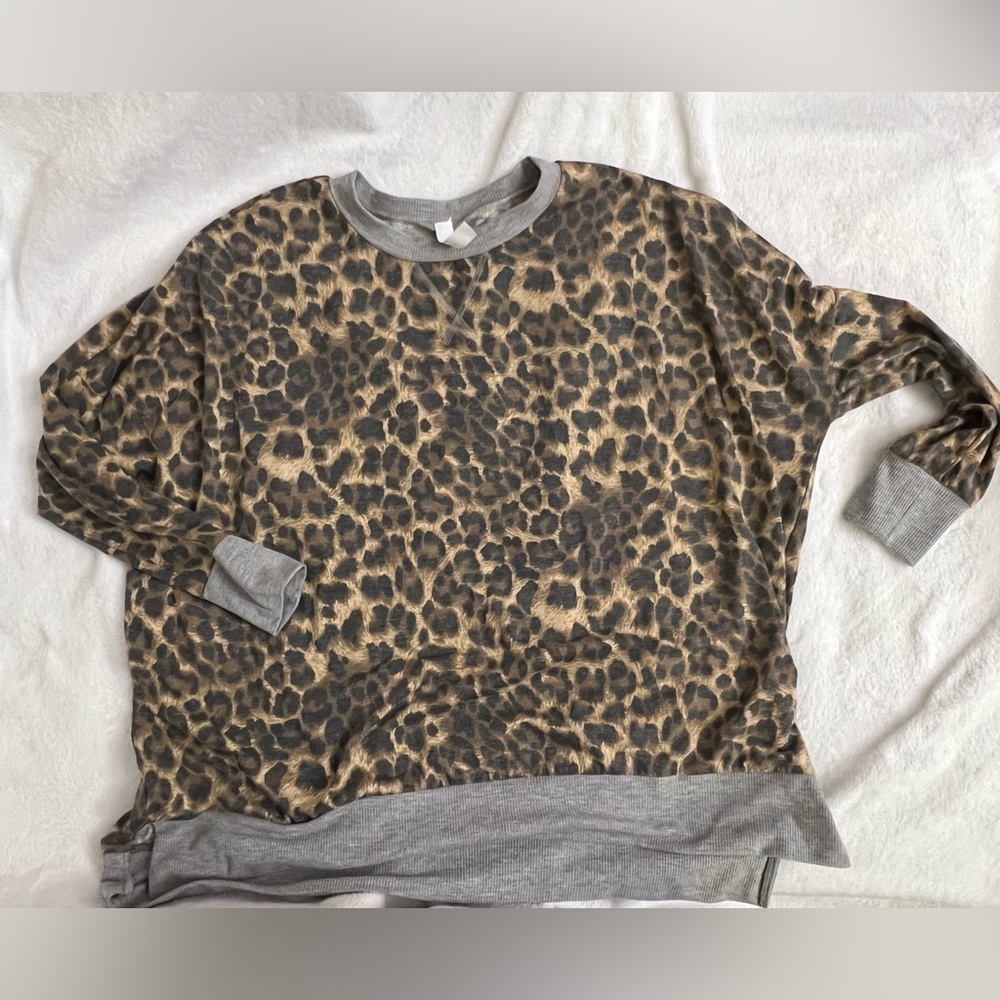 Leopard Long Sleeve Lounge Top